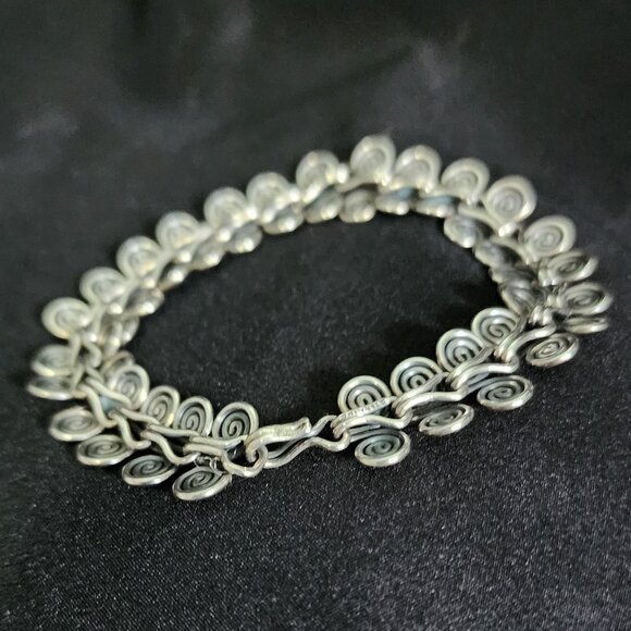 Vintage Double Spiral Handcrafted Sterling Bracelet 7" - Picture 6 of 10